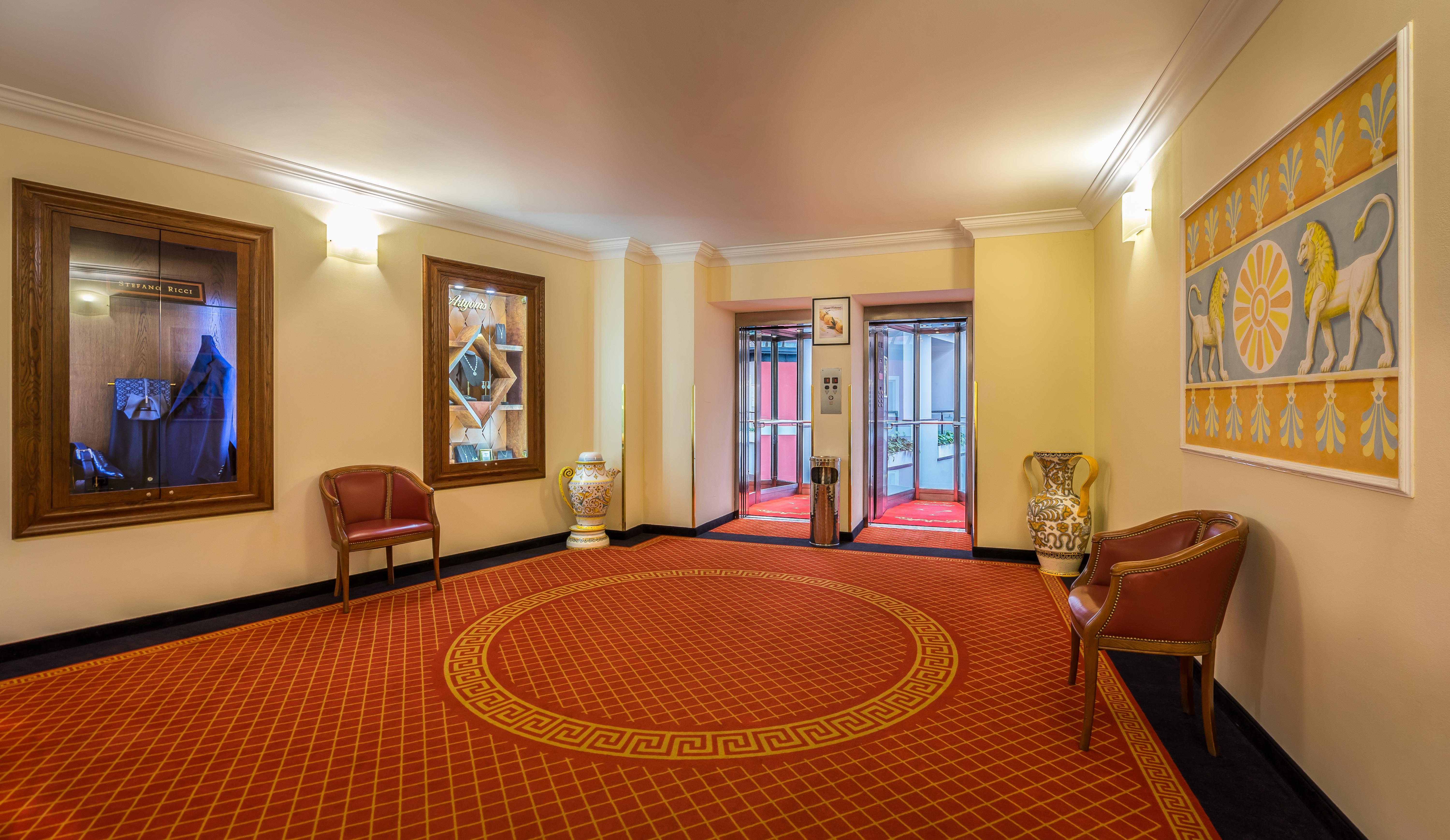 Grand Hotel Yerevan - Small Luxury Hotels Of The World 외부 사진