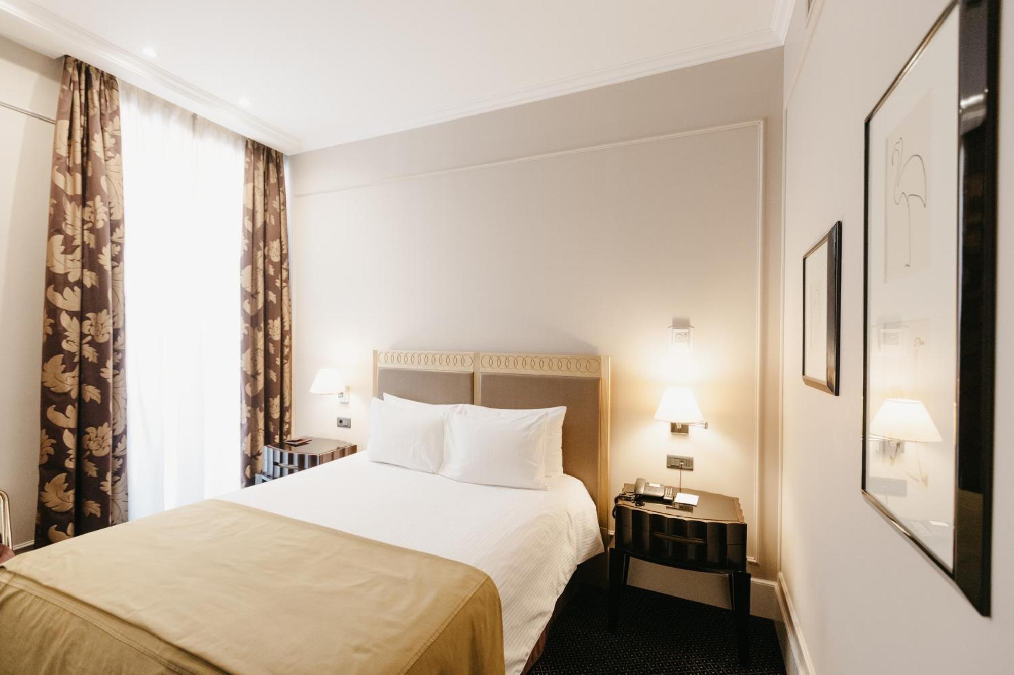 Grand Hotel Yerevan - Small Luxury Hotels Of The World 외부 사진